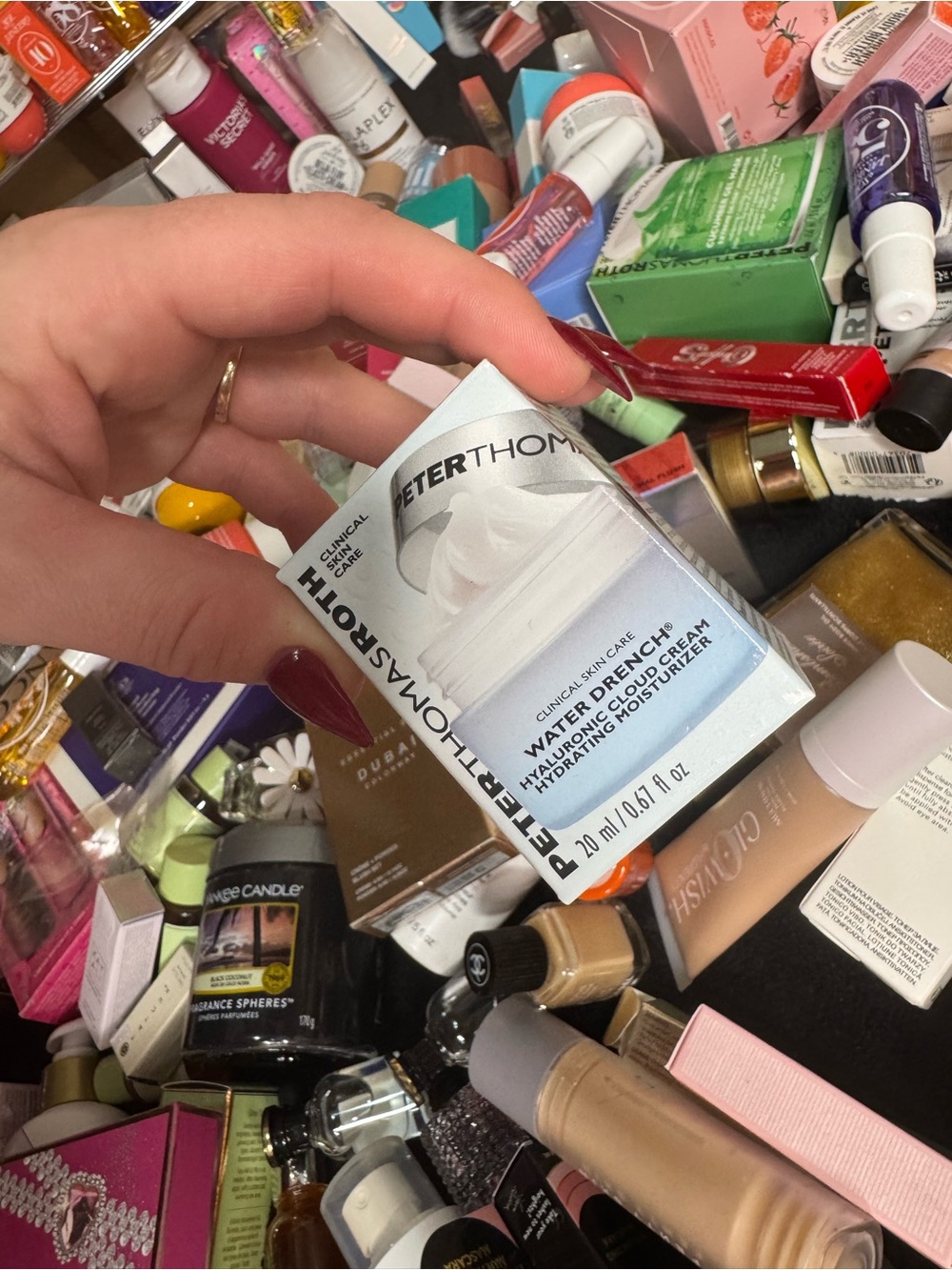 Peter Thomas Roth Moisturizer - Light Blue and Silver